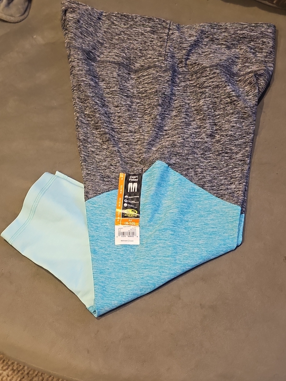 Women Active Colorblock Capri Leggings - Gray & Light Blue